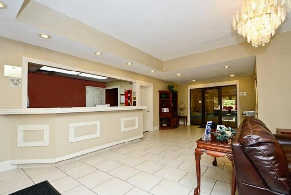 Manchester Heritage Inn & Suites image 23